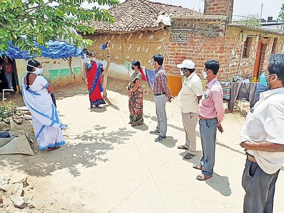 జోరుగా ఇంటింటి జ్వర సర్వే