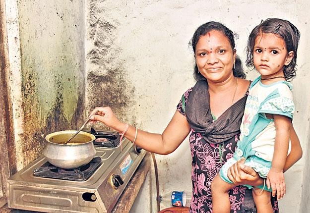 ప్రైవేటు టీచర్లకు కొండంత అండ