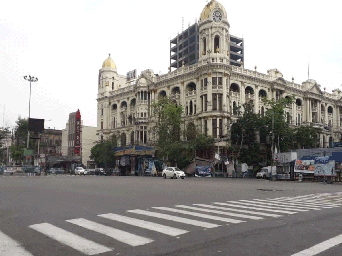 యూపీలో కరోనా కర్ఫ్యూ మే 17 వరకు పొడ‌గింపు