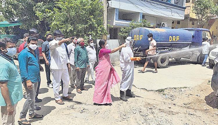 ప్రజల భాగస్వామ్యంతో కరోనాకు చెక్‌