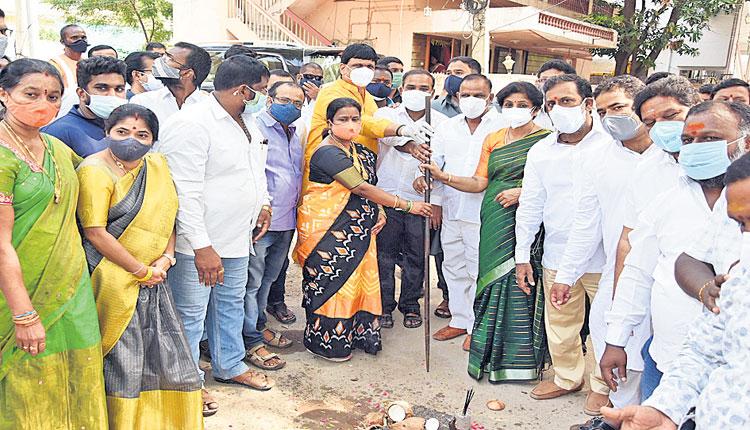 బాక్స్ డ్రైన్తో వరద ముంపునకు పరిష్కారం