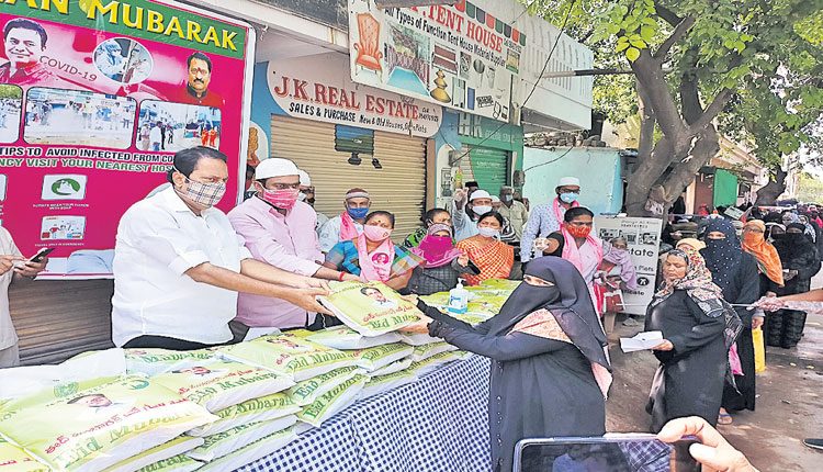 ముస్లింల అభ్యున్నతికి టీఆర్‌ఎస్‌ కృషి
