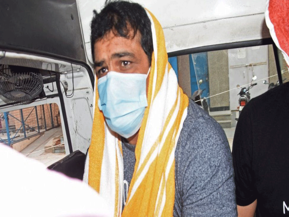 ఒలింపియన్ సుశీల్ కుమార్‌ను సస్పెండ్ చేసిన రైల్వే