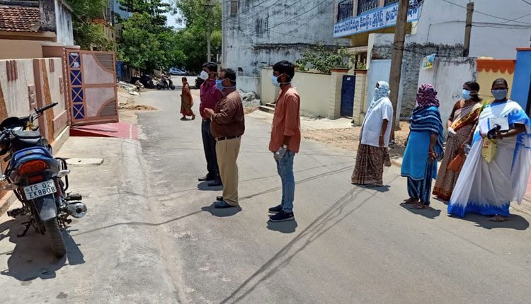 ముమ్మరంగా కొనసాగుతున్న ఇంటింటి సర్వే