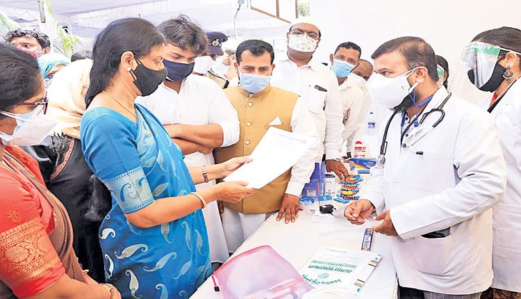 కొవిడ్‌ పట్ల అప్రమత్తంగా ఉండండి