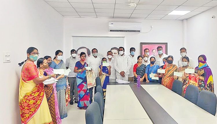 ప్రజా సంక్షేమమే ప్రభుత్వ లక్ష్యం