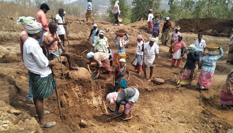 పేదలకు ‘ఉపాధి’ భరోసా