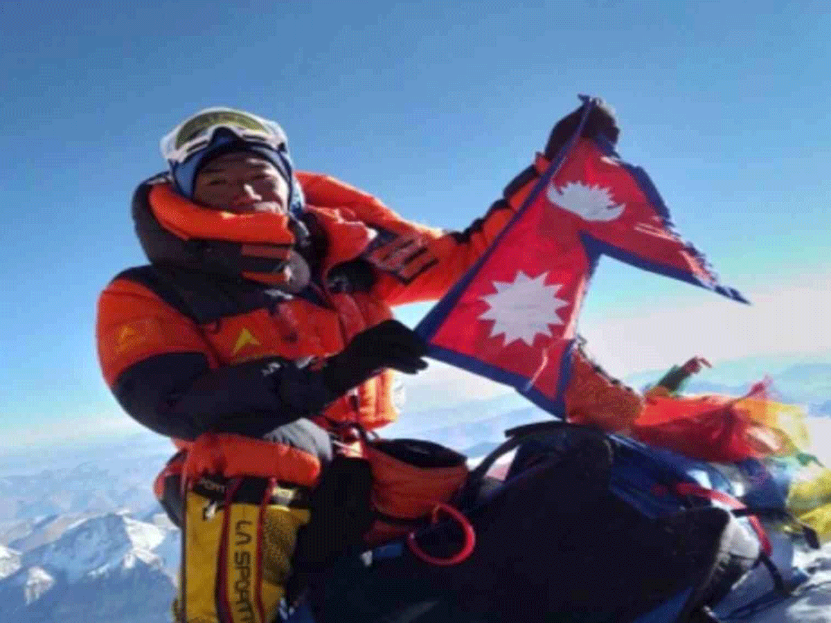 25 సార్లు ఎవ‌రెస్ట్ ఎక్కాడు.. కొత్త రికార్డు నెల‌కొల్పాడు..