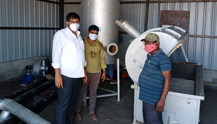 కొవిడ్‌ బాధితుల సేవలో ఆదిలాబాద్‌ బల్దియా