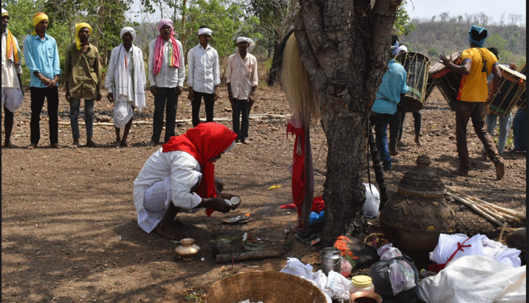 ముగిసిన పెర్సపేన్‌ పూజలు