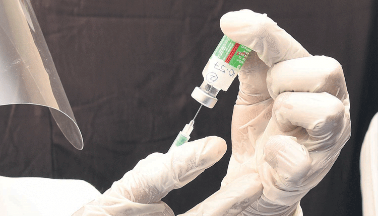 సూపర్‌ స్ప్రెడర్లకు టీకా