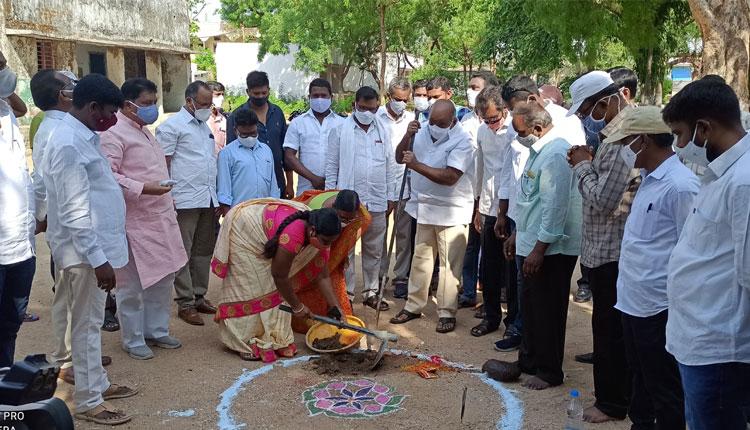 విద్యారంగానికి ప్రాధాన్యం.