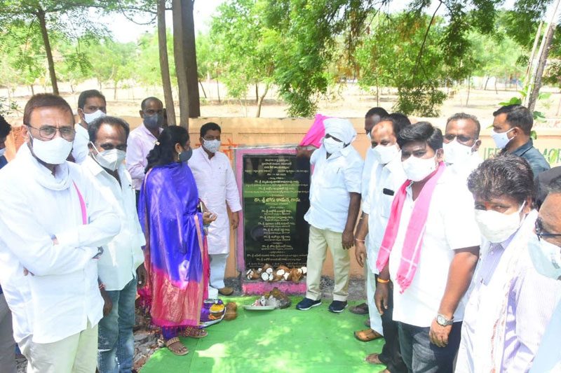 ఆదిలాబాద్‌ను సుందరంగా తీర్చిదిద్దుతాం