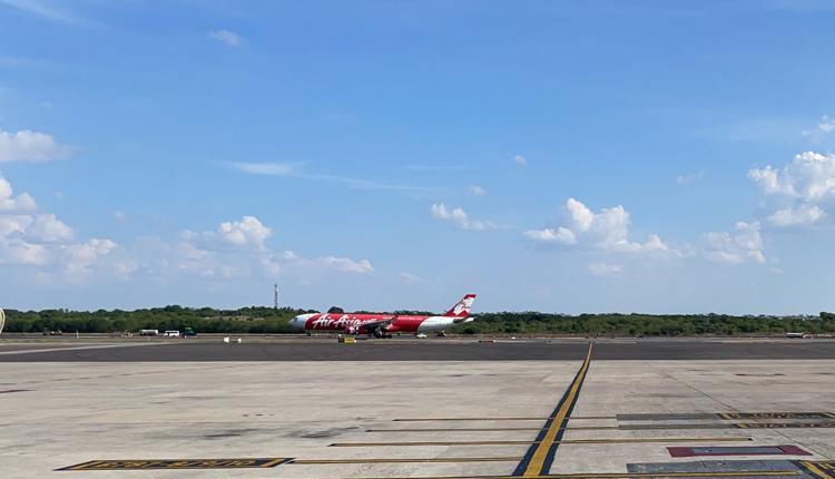 ముంబైలో భారీ వ‌ర్షాలు.. శంషాబాద్‌లోనే ల్యాండైన విమానం