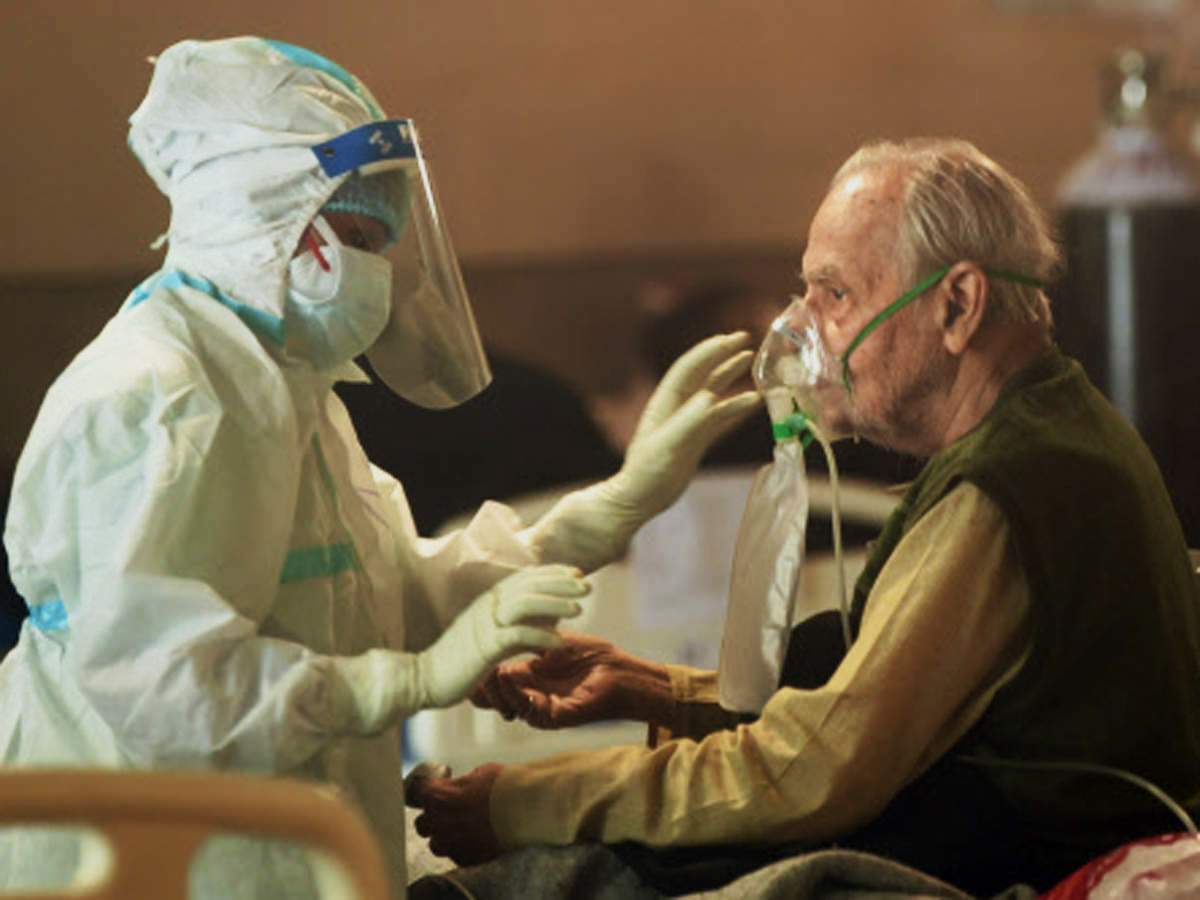 క‌ర్ణాట‌క‌పై బ్లాక్ ఫంగ‌స్ పంజా: వారంలో 700 కేసులు