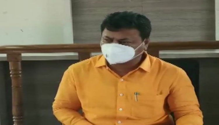 ఆరోగ్య మంత్రి రాజీనామా చేయాలంటూ.. కర్ణాటక బీజేపీ ఎమ్మెల్యే డిమాండ్