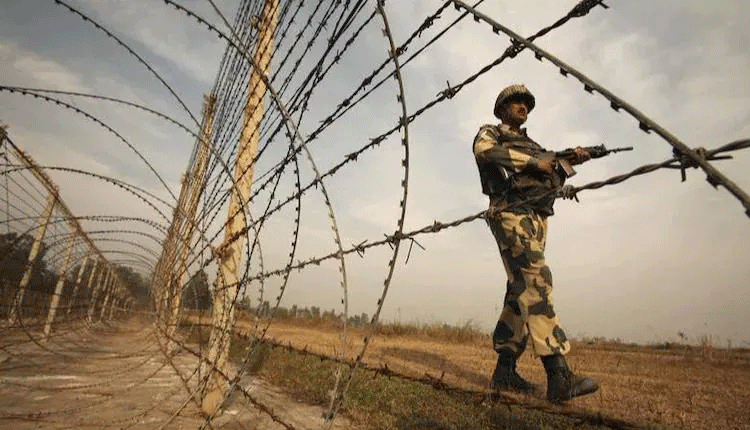 భార‌త్‌లోకి చొర‌బ‌డేందుకు పాకిస్థానీ ప్ర‌య‌త్నం..