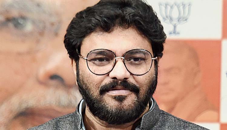 టోలిగంజ్‌లో కేంద్రమంత్రి బాబుల్ సుప్రియో వెనుకంజ