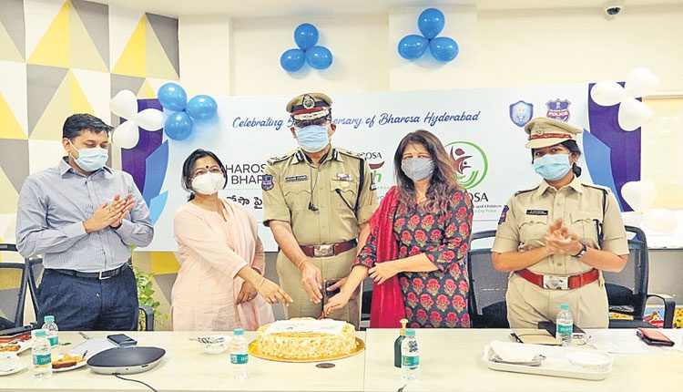 10 వేల మందికి భరోసా