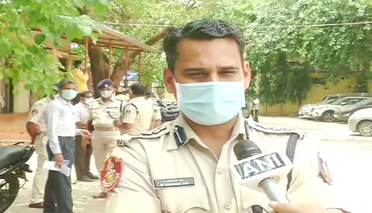 క‌రోనా నేప‌థ్యంలో.. భువ‌నేశ్వ‌ర్‌లో ఇంటి వ‌ద్ద‌కే పోలీస్ సేవ‌లు