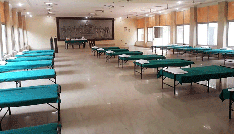 అధికారిక నివాసాన్ని కొవిడ్ కేర్ సెంట‌ర్‌గా మార్చిన ప్ర‌తిప‌క్ష నేత‌