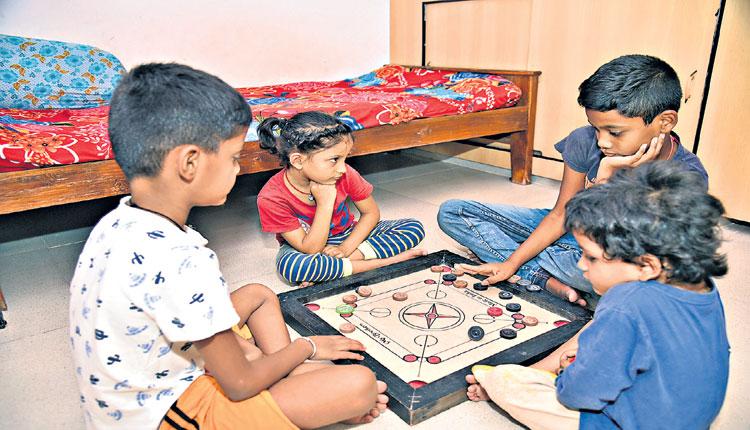 కరోనా ముప్పు నుంచి చిన్నారులను కాపాడుకోవాలి