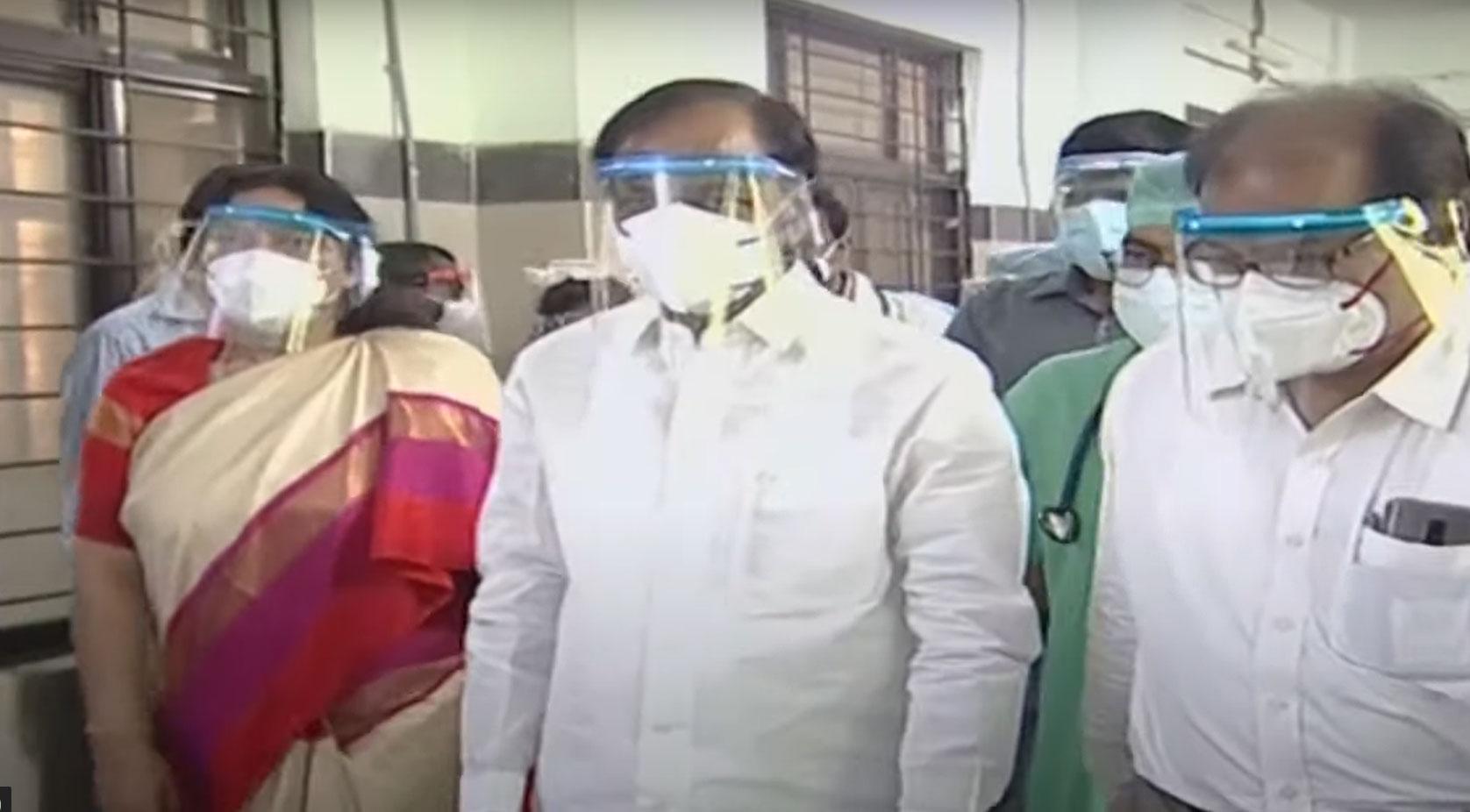 ఫేస్ షీల్డ్ ధ‌రించిన ముఖ్య‌మంత్రి కేసీఆర్