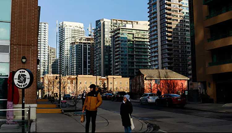 కెనడాలో విచిత్ర ప‌రిస్థితి.. దేశం పెద్ద‌దే అయినా స్థ‌లాలకు క‌రువొచ్చింది..!