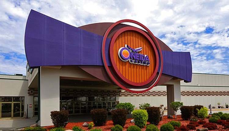 అమెరికాలో కాల్పుల కలకలం