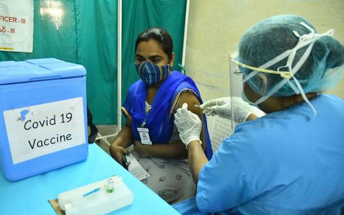 కోవిడ్ ఔష‌ధాల‌పై 5 శాతానికి జీఎస్టీ మిన‌హాయింపు? ఇంకా..!!