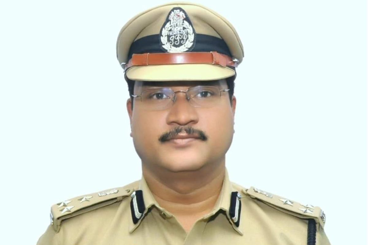 ప్రతి దవాఖానలో చార్జీల వివరాలు ఏర్పాటు చేయాలి : డీఐజీ రంగనాథ్‌