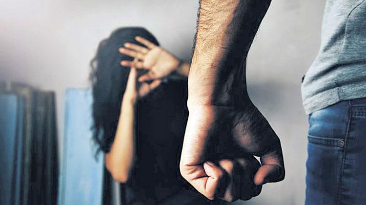 ఆమెపై వేధింపులు రెట్టింపు