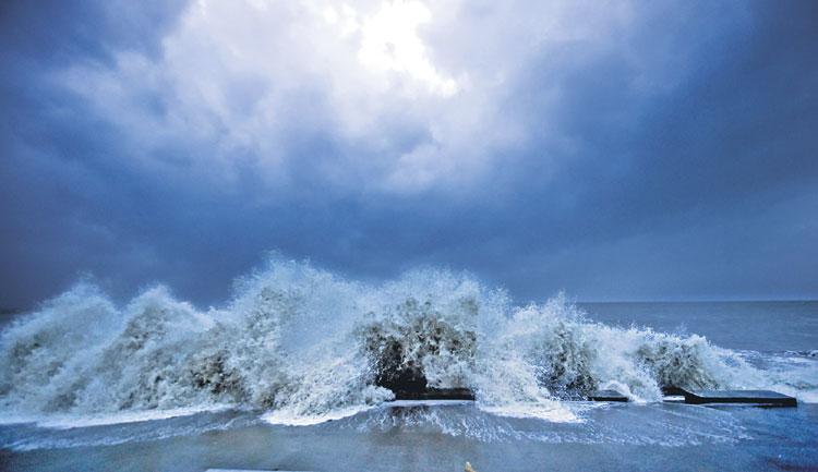 తూర్పుతీరానికి ‘యాస్‌’ గండం