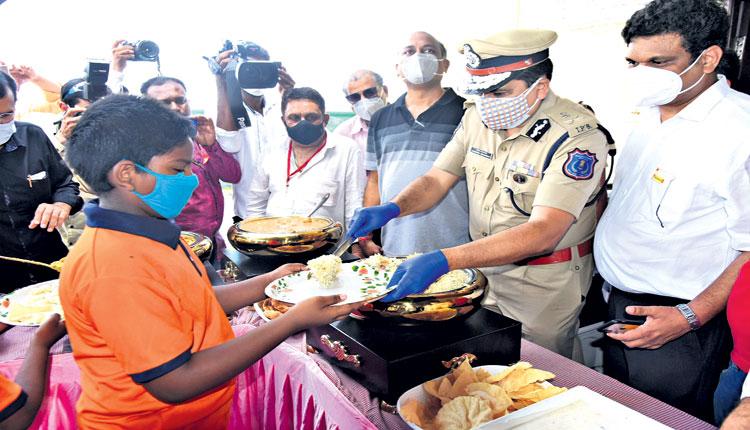 హర్యానా నాగ్రిక్‌ సేవలు అభినందనీయం