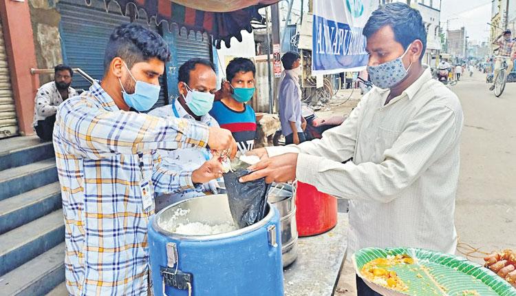 45 వేల మందికి ఉచితంగా అన్నపూర్ణ