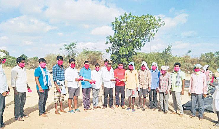 కొవిడ్‌, రొమ్ము క్యాన్సర్‌పై అవగాహనకు పింక్‌ రిబ్బన్‌ మాస్క్‌ ప్రచారం