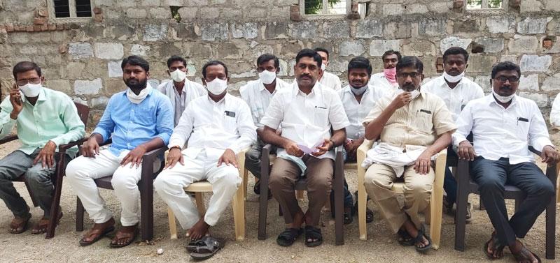 సీఎం కేసీఆర్‌ నాయకత్వంలో పనిచేస్తాం