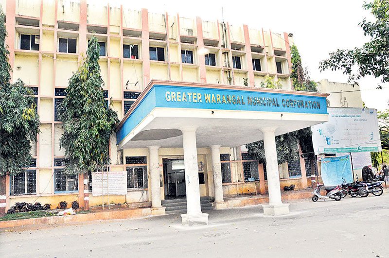 సీల్డ్‌ కవర్‌లో మేయర్లు, చైర్మన్లు!