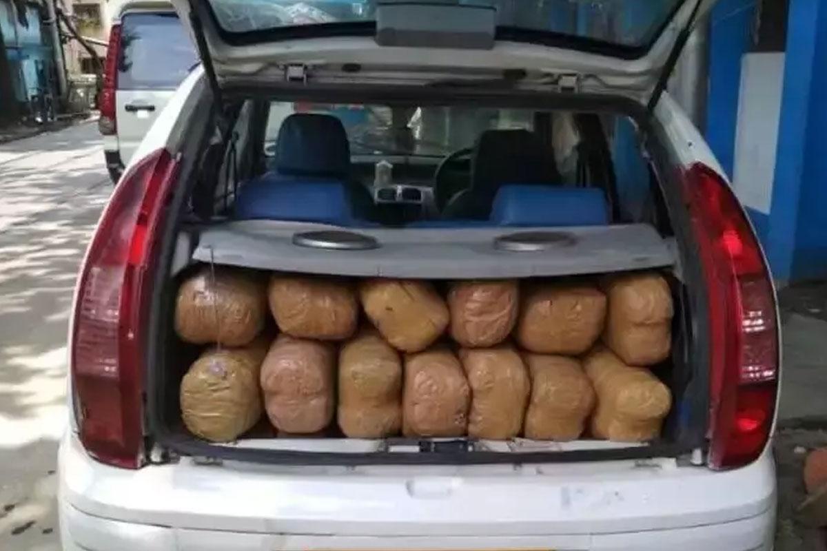 కారు బీభత్సం.. వెంబడించి పట్టుకున్న పోలీసులకు షాక్‌..