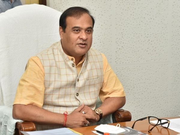 రోజుకు ల‌క్ష మందికి వ్యాక్సినేష‌న్ : హిమంత