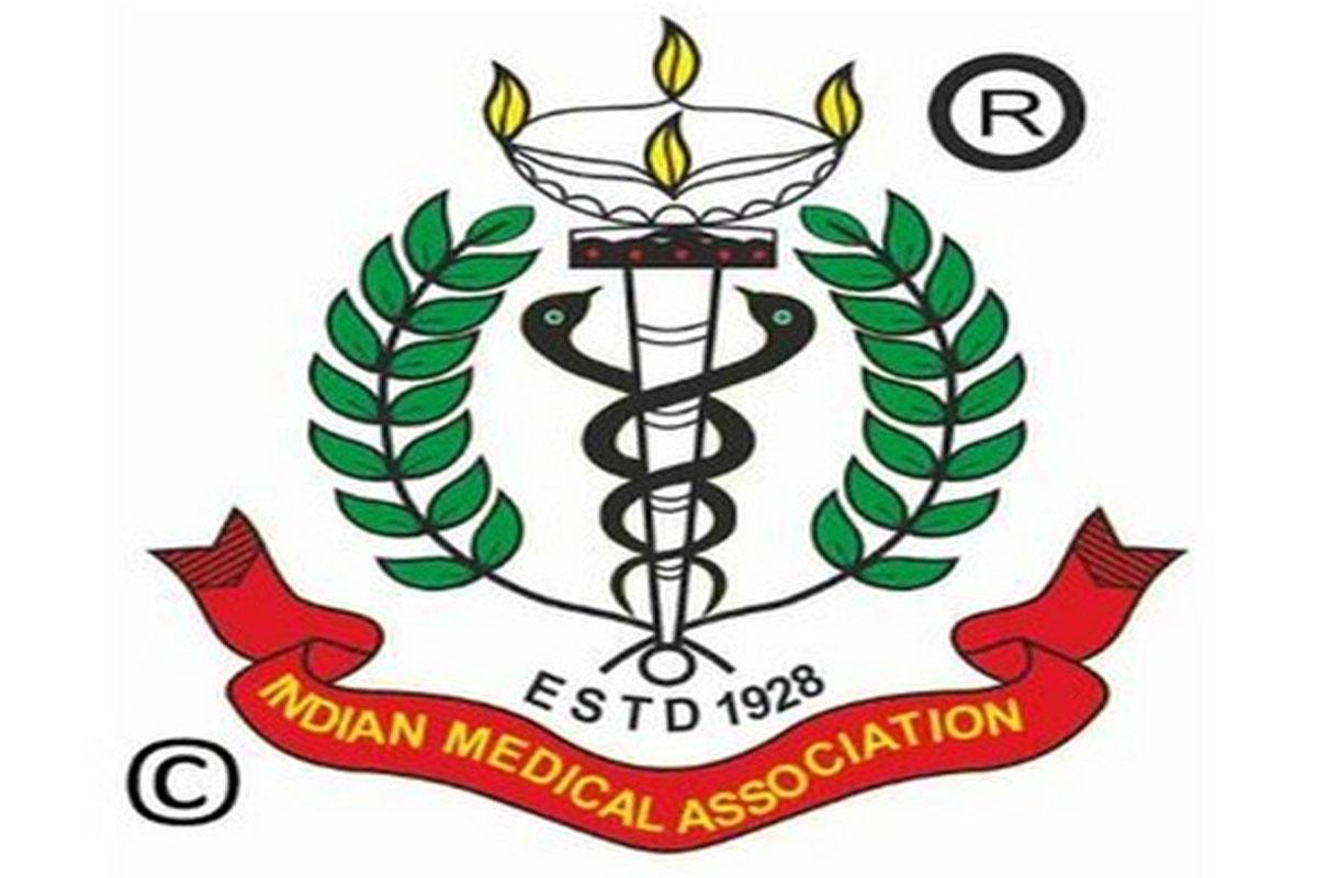 వైద్యులనూ బలి తీసుకుంటున్న కరోనా.. 400మందికిపైగా మృతి