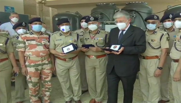 ఐటీబీపీ ఆసుప‌త్రిలో ఆక్సిజ‌న్ ప్లాంట్ ప్రారంభించిన ఇట‌లీ రాయ‌బారి