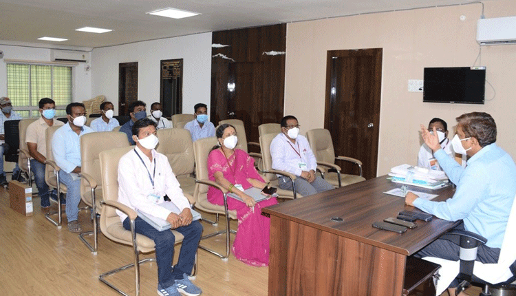 జనాభా వివరాలు స్పష్టంగా నమోదు చేయాలి