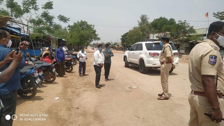 10 వరకే ఇండ్లకు చేరాలి