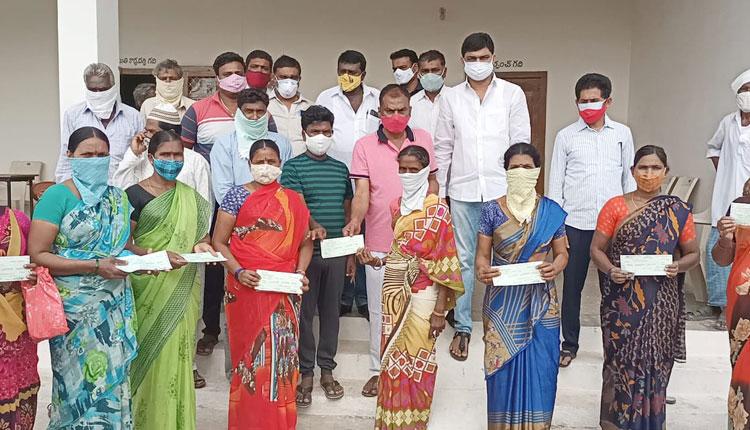 పథకాలతో పేదలకు భరోసా