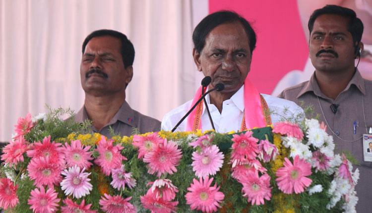 ఇచ్చిన మాట నిలబెట్టుకొని..