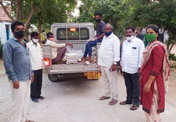 కరోనా బాధిత కుటుంబాలకు పలువురి చేయూత