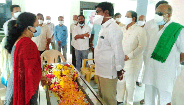 కాశయ్య మృతి పట్ల మంత్రి పువ్వాడ  సంతాపం