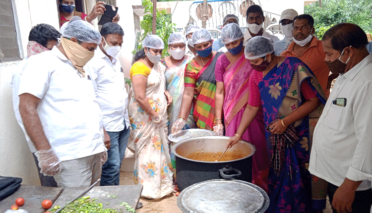 అమ్మ దీవెన!