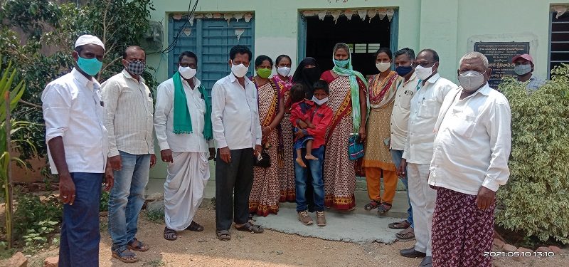 మతి స్థిమితం కోల్పోయి..పిల్లలను చంపేందుకు తల్లి యత్నం